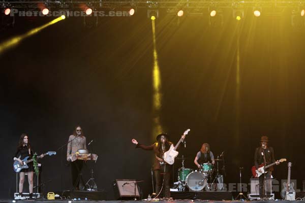 THE GHOST OF A SABER TOOTH TIGER - 2014-08-23 - SAINT CLOUD - Domaine National - Grande Scene - Charlotte Kemp-Muhl - Sean Lennon - 